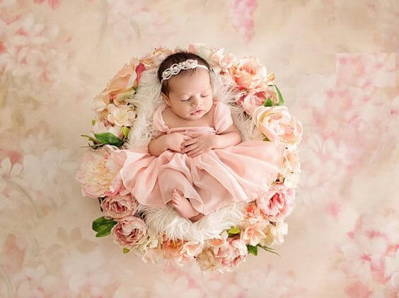 14 Newborn Photography Ideas for Your Little Ones